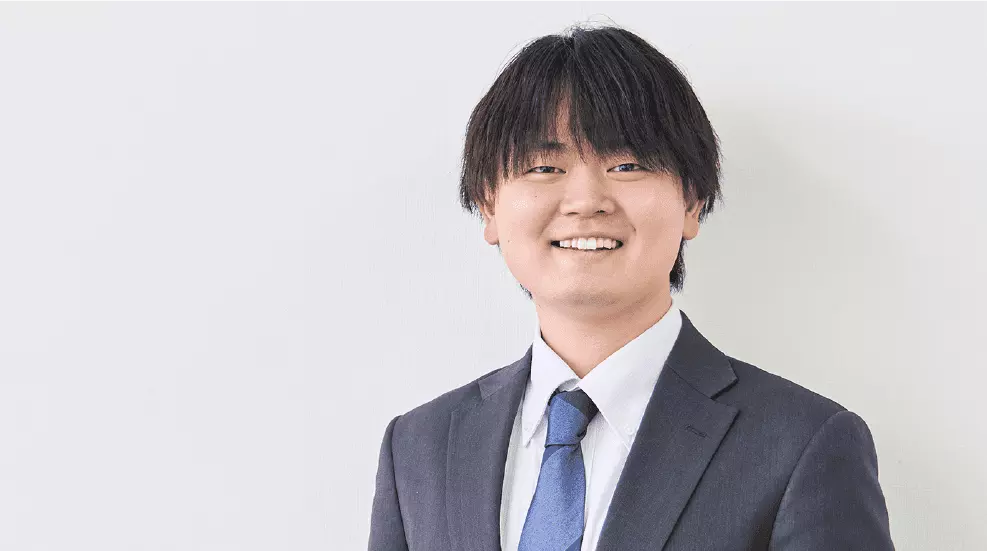 INTERVIEW 先輩社員インタビュー